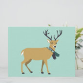 冬のスカーフを巻くトナカイ（クリスマス動物） カード (スタンド正面)