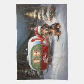 冬のダックスシュント・キャラバンクリスマスアドベンチャー キッチンタオル (縦)