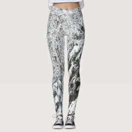 冬のテーマのレギンスのマツ雪の森 レギンス