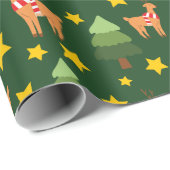 冬のトナカイのトウヒの木と黄色の星の暗い ラッピングペーパー (ロールコーナー)