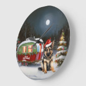 冬のドイツの羊飼いキャラバンクリスマスアドベンチャー ラージ壁時計 (傾斜)