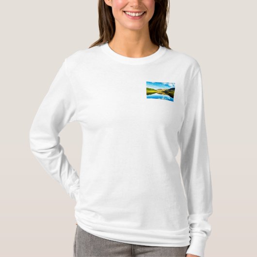 冬のドベストン貯水池の基本的な暗いTシャツ Tシャツ (正面)