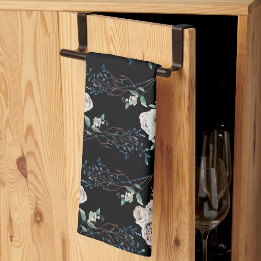 冬のバラの休日パターン キッチンタオル (三つ折り)