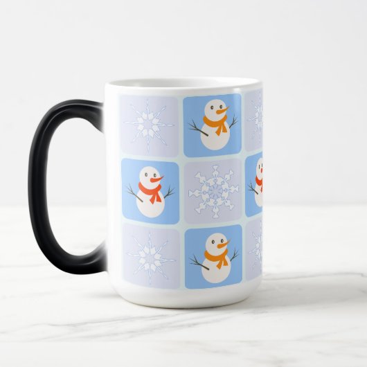 冬のパタ市松模様にン雪だるまと雪の結晶 モーフィングマグカップ (左)