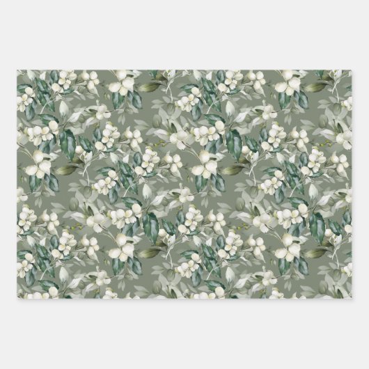 冬のヒイラギの枝の緑のパターンの水色 ラッピングペーパーシート (正面)