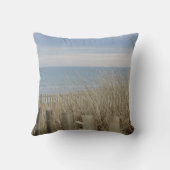 冬のビーチ場面 クッション (裏面)