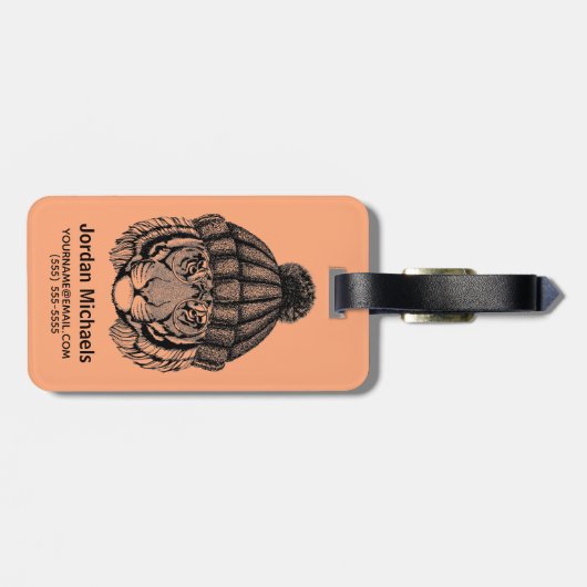 冬のファッションの準備ができたトラは|あなたの名前を加えます ラゲッジタグ (裏面横)