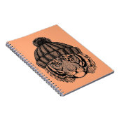 冬のファッションの準備ができたトラ ノートブック (右側)