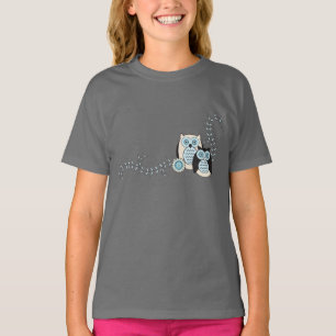 冬のフクロウのTシャツ Tシャツ