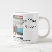 冬のブーツが一列に – Martha's Vineyard ジャンボコーヒーマグカップ (右)