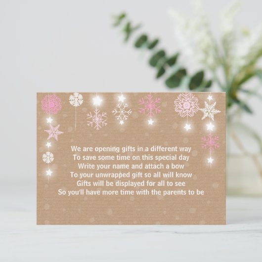 冬のベビーシャワーのギフトの詩カードピンクの女の子 招待状 (スタンド正面)