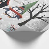 冬のペンギン、木と家 クリスマスの休暇 ラッピングペーパー (角)