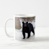 冬のペンシルバニアのツキノワグマ コーヒーマグカップ (左)