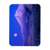 冬のボンドー山オレゴン州の月の出 マグネット (縦)