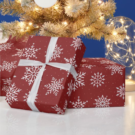 冬のモダンスノーフレークダーククリスマスレッドホリデー ラッピングペーパー (クリスマス)