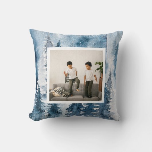冬のモダン青い木と写真 クッション (正面)