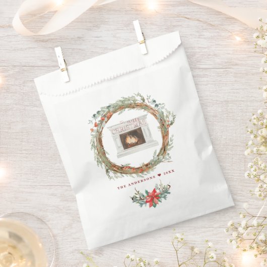 冬のリースコージー暖炉メリークリスマス フェイバーバッグ (クリップ留めされた状態)