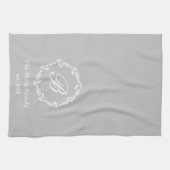 冬のリースファミリーネームモノグラムグレー キッチンタオル (横)