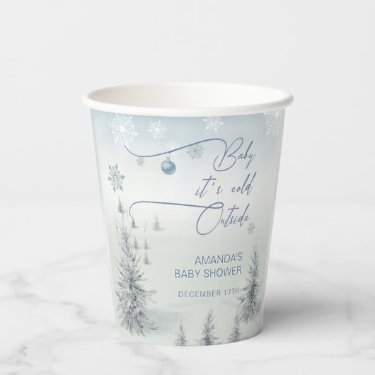 冬のワンダーランドその冷たい外の男の子の赤ちゃんシャワー 紙コップ (裏面)