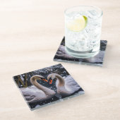 冬のワンダーランドにロマンチックな白鳥 ガラスコースター (アングル)