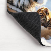 冬のワンダーランドのティグレス マウスパッド (コーナー)