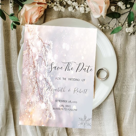 冬のワンダーランドの枝の緑は日付を保存 セーブザデート