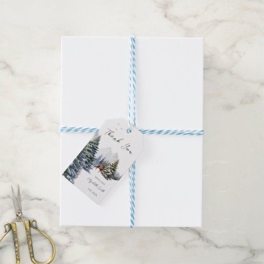 冬のワンダーランドの森の鹿の外は寒い ギフトタグ (より糸付き)