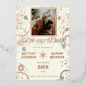 冬のワンダーランドアイボリー雪の写真の日付を保存 箔招待状 (正面)