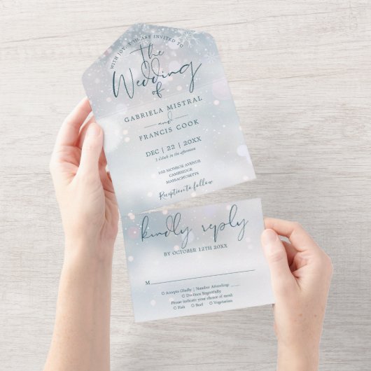 冬のワンダーランドエレガント台本スノー結婚ズ オールインワン招待状 (貼ってはがせる)