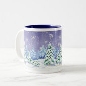 冬のワンダーランド雪のシーンパインツリーコーヒーカップ ツートーンマグカップ (正面左)