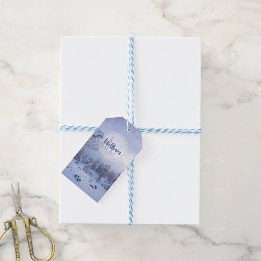 冬のワンダーランド霧氷の森の雪のモノグラム ギフトタグ (より糸付き)