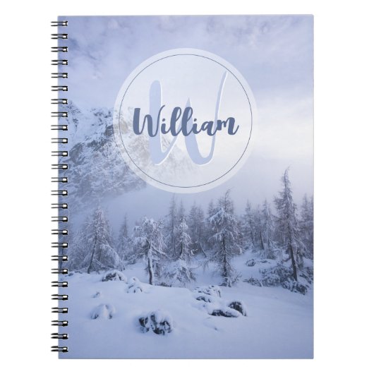 冬のワンダーランド霧氷の森の雪のモノグラム ノートブック (正面)