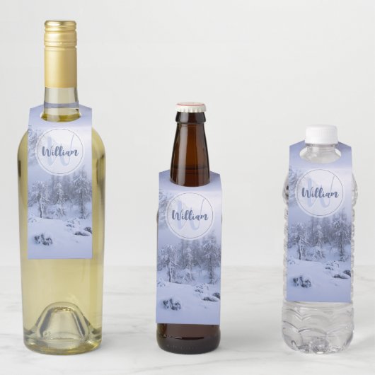 冬のワンダーランド霧氷の森の雪のモノグラム ボトルネックタグ (インサイチュ)