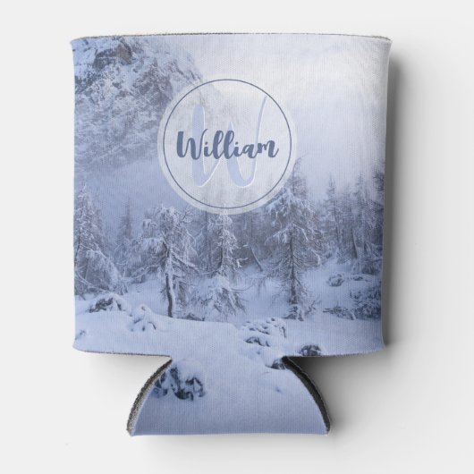 冬のワンダーランド霧氷の森の雪のモノグラム 缶クーラー (正面)