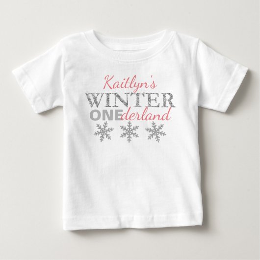 冬のワンダーランド1回目の誕生日 ベビーTシャツ (正面)
