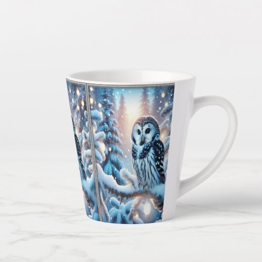 冬のワンダーランド・クリスマスの美しいフクロウ カフェラテマグ (右)