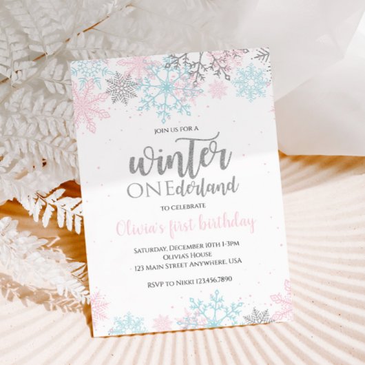 冬のワンダーランド 初めての誕生日 ピンク ブルー 雪 招待状
