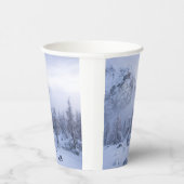 冬のワンダーランド、霧、トウヒの森と山 紙コップ (右)