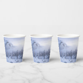 冬のワンダーランド、霧、トウヒの森と山 紙コップ