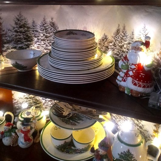 冬の不思議な森のクリスマス工作用紙またはギフト包装紙 ラッピングペーパー