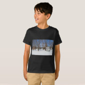 冬の典型的なバーモントの町 Tシャツ (正面フル)