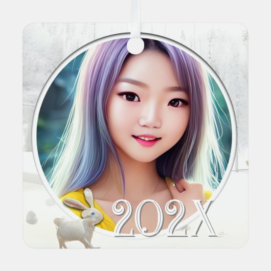 冬の写真森林雪のシーンとウサギ メタルオーナメント (正面)