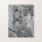 冬の凍結する川上のアーチ橋 ジグソーパズル (縦)