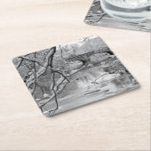 冬の凍結する川上のアーチ橋 スクエアペーパーコースター (アングル)