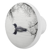 冬の北の湖で一般的なルーンの泳ぎ セラミックノブ (右)