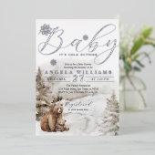 冬の外の寒い森林中性ベビーシャワー 箔招待状 (立ち正面)