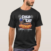 冬の寒い猫 Tシャツ (正面)