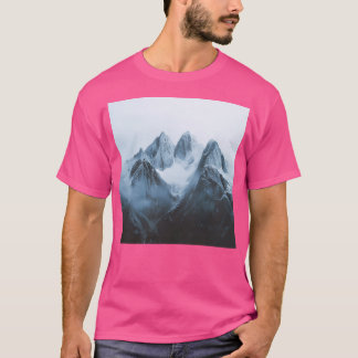 冬の山の風景マウンテンズウォールアートアクティー Tシャツ