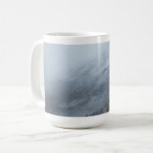 冬の山道の雪景色 コーヒーマグカップ (正面左)