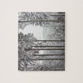 冬の常緑の森林 ジグソーパズル (縦)